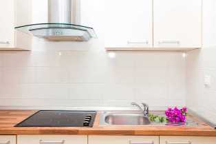 Как подобрать идеальную кухонную вытяжку: советы и рекомендации