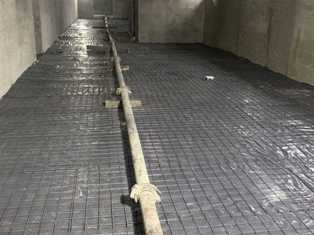 Как правильно укладывать бетонные плиты на пол