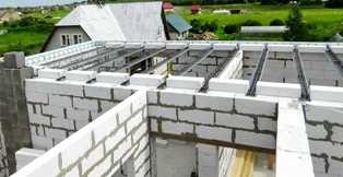 Важные аспекты устройства бетонных перекрытий в жилых зданиях