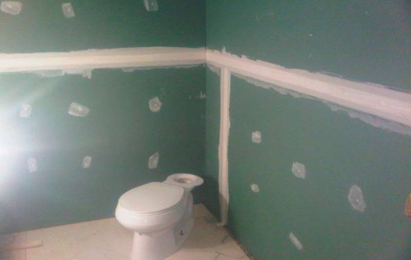 Выравнивание стен в ванной комнате