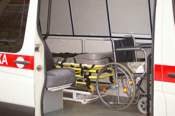 Преимущества использования услуг платной скорой помощи для перевозки лежачих больных