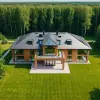 Очистка и промывка желобов после дождя для вашего дома